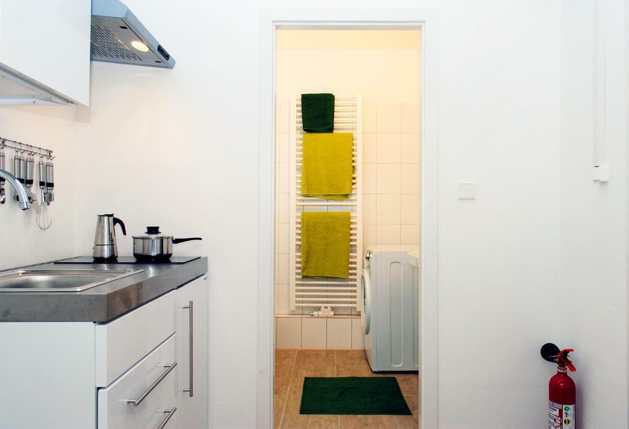 Appartement über dem Kino Toni Berlín Exterior foto